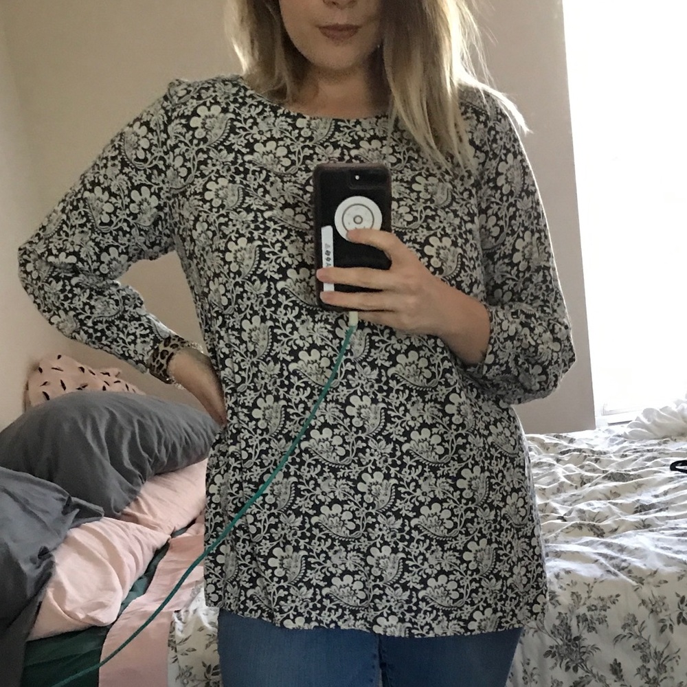 LOFT Plus Patterned Top - Picture 2 of 5